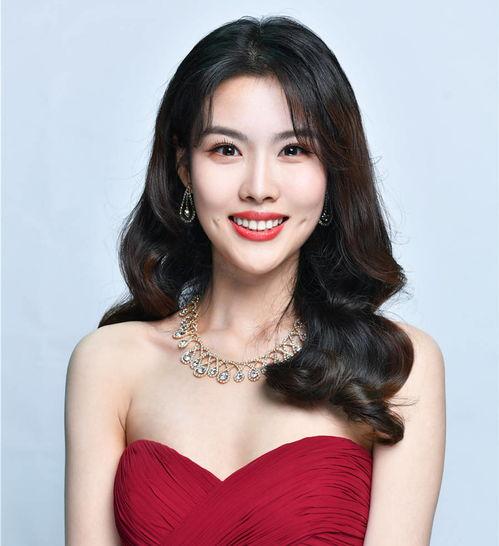 李若凝个人资料,才华横溢的年轻演员，多面发展的演艺生涯