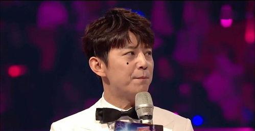 央视抨击娱乐圈,央视犀利抨击，揭示行业痛点