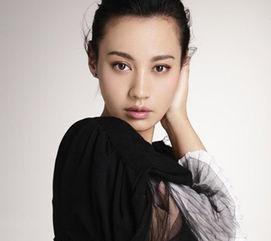 陈丽英个人资料,才华横溢的杰出女性，成就非凡的人生历程